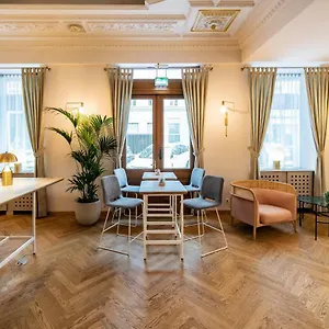 hotellátogatás