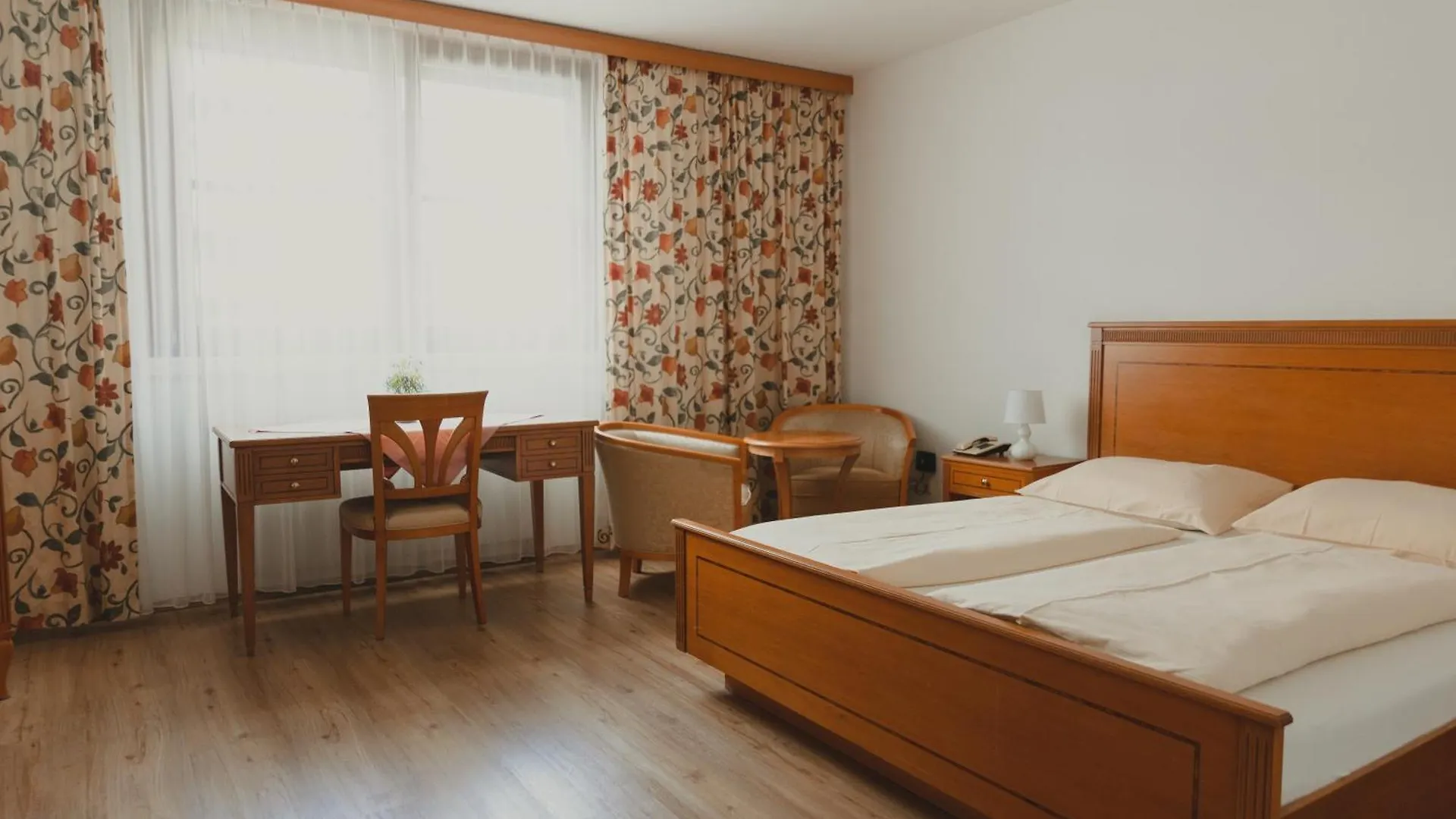 Sommerhotel Karwendel Innsbruck 3*,